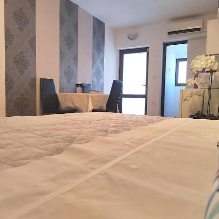 Apartment Mladenka Visnjik ซาดาร์ ภายนอก รูปภาพ