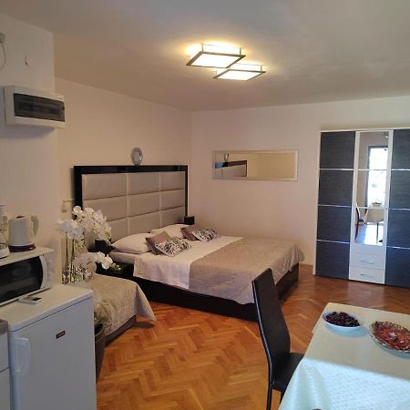 Apartment Mladenka Visnjik ซาดาร์ ภายนอก รูปภาพ