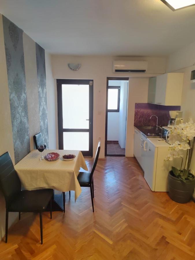 Apartment Mladenka Visnjik ซาดาร์ ภายนอก รูปภาพ